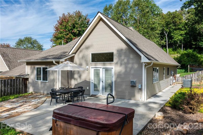 Property image 3 at 25 Bee Tree Village Parkway, Swannanoa, NC 28778