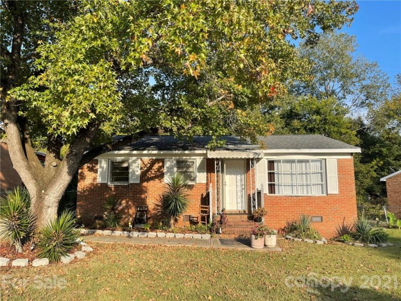 1767 King Drive