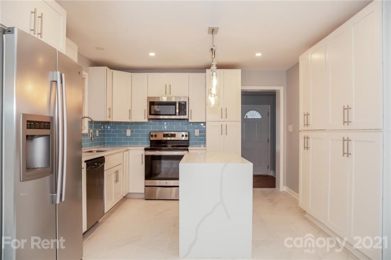 Property image 5 at 1501 Tyvola Road, Charlotte, NC 28210