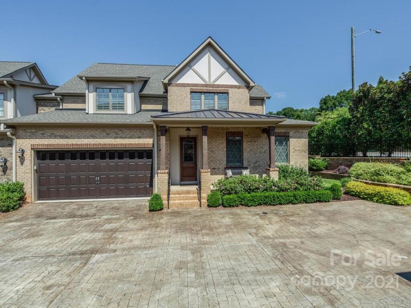 Property image 3 at 3304 Smith Point Court, Charlotte, NC 28226