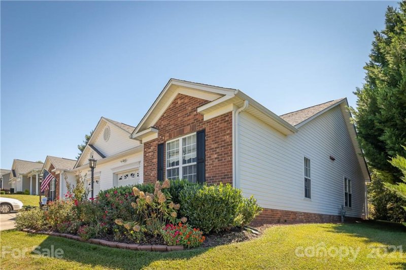 Property image 2 at 139 Morgan Trace Drive, Valdese, NC 28690