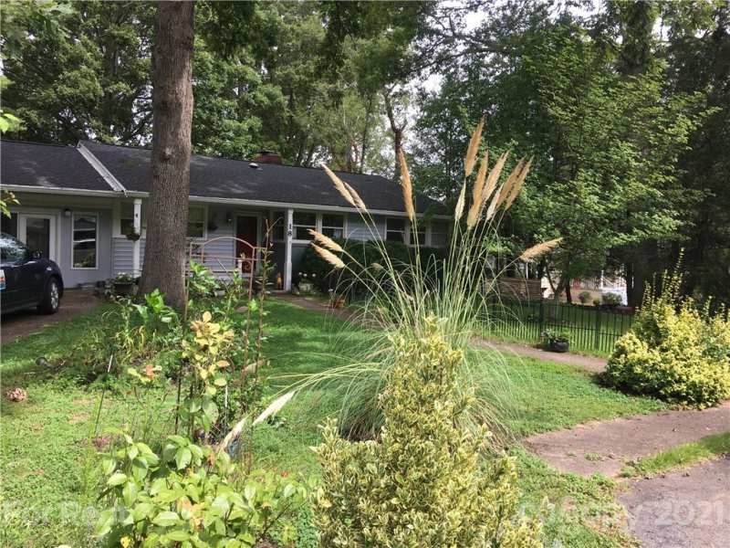 Property image 3 at 18 Forestdale Drive, Asheville, NC 28803