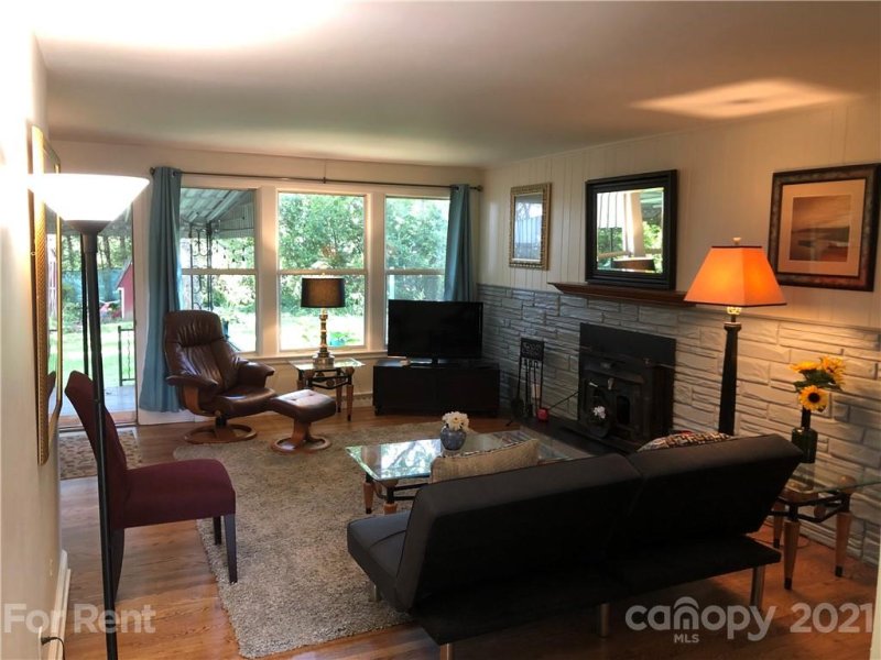 Property image 5 at 18 Forestdale Drive, Asheville, NC 28803