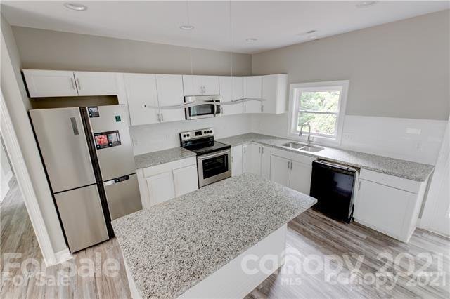 Property image 3 at 6806 Fieldvale Place, Charlotte, NC 28217