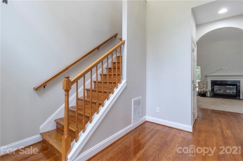 Property image 4 at 8200 Renee Drive, Charlotte, NC 28216