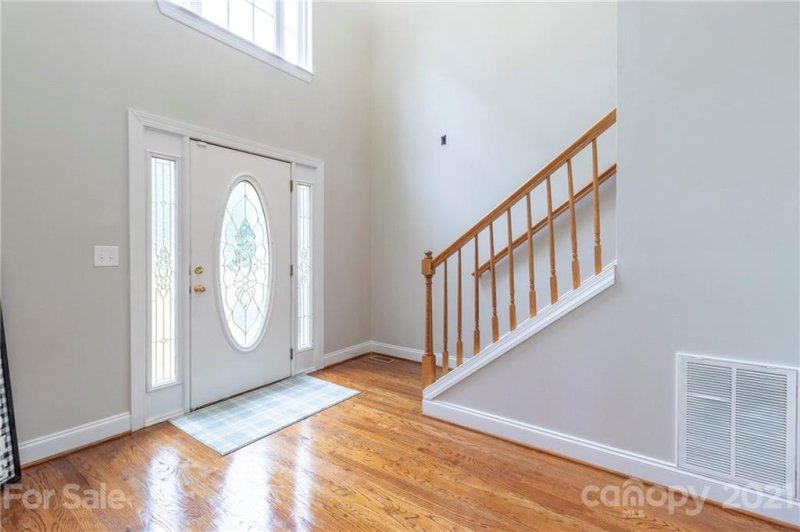 Property image 5 at 8200 Renee Drive, Charlotte, NC 28216