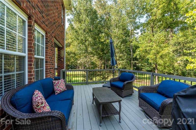 Property image 3 at 5524 Crown Hill Drive, Mint Hill, NC 28227