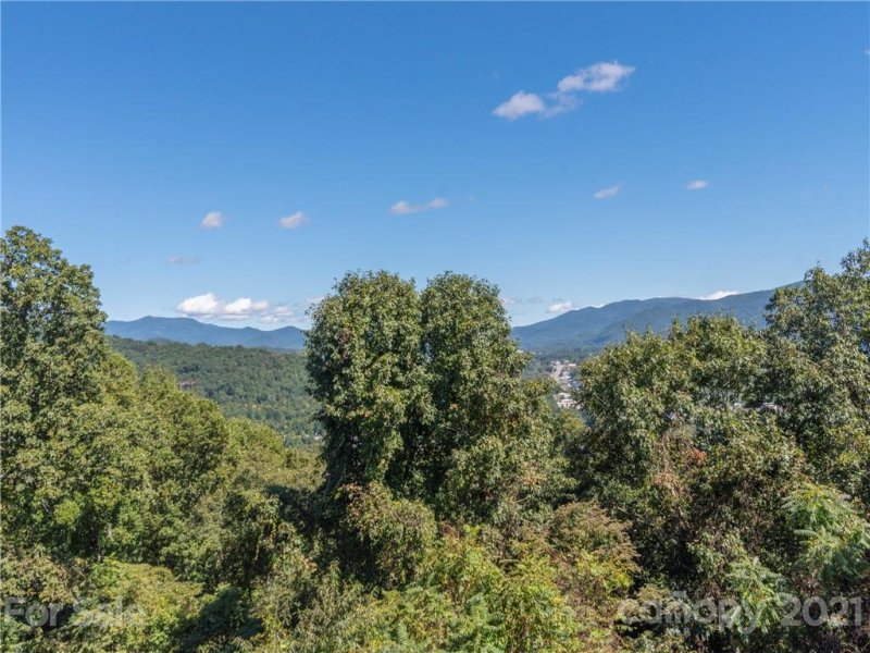 Property image 5 at 450 Windswept Drive, Asheville, NC 28801