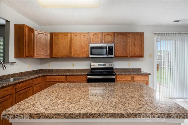 Property image 4 at 1631 Wild Turkey Lane, Concord, NC 28025