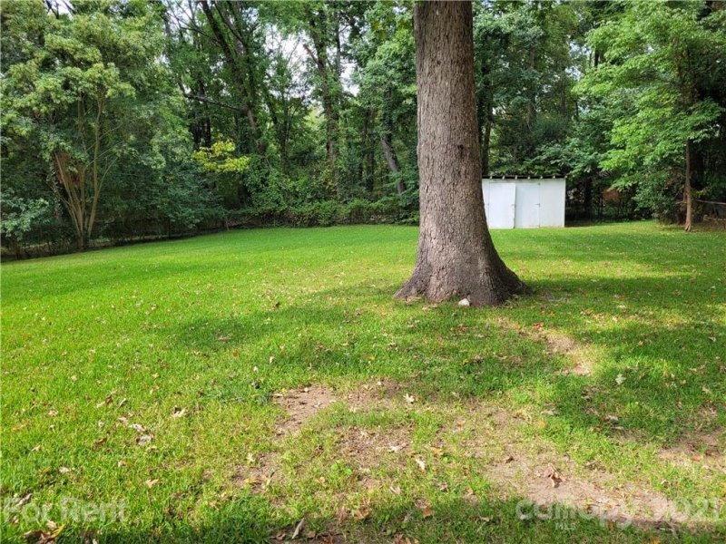 Property image 2 at 5209 Wales Street, Charlotte, NC 28269
