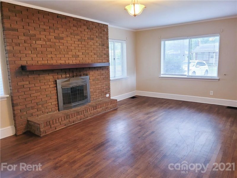 Property image 4 at 5209 Wales Street, Charlotte, NC 28269