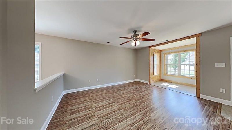 Property image 3 at 4725 Adamshire Avenue, Concord, NC 28025