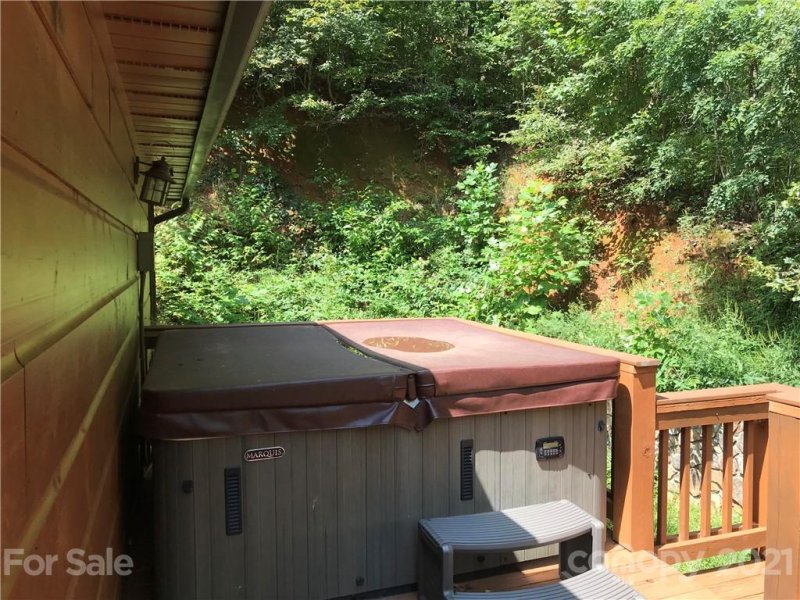 Property image 3 at 942 Riverside Drive, Whittier, NC 28789