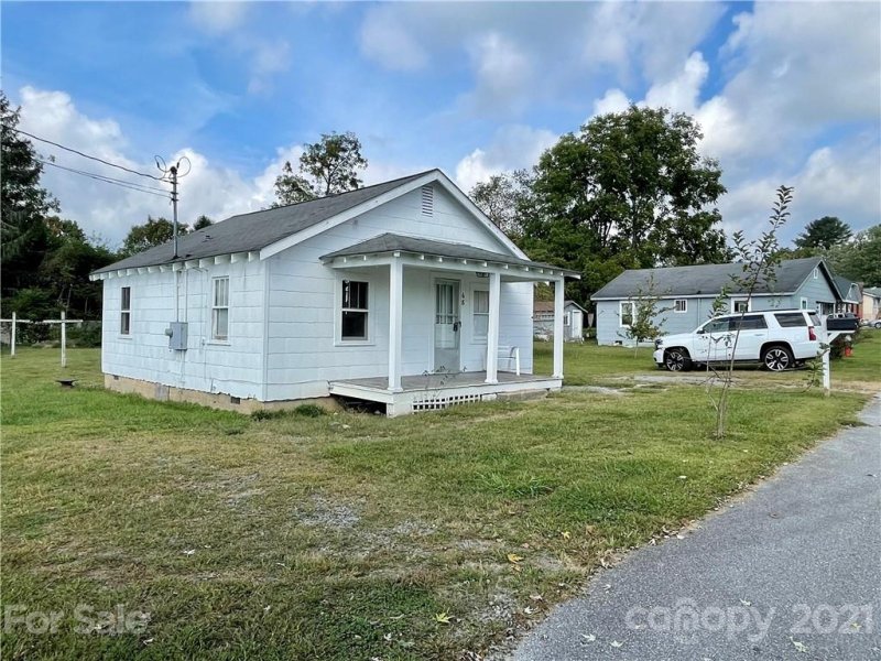 Property image 3 at 68 Summitt Avenue, Brevard, NC 28712