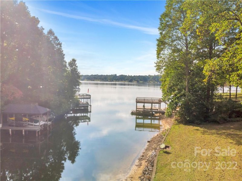 130 Quail Hollow Drive