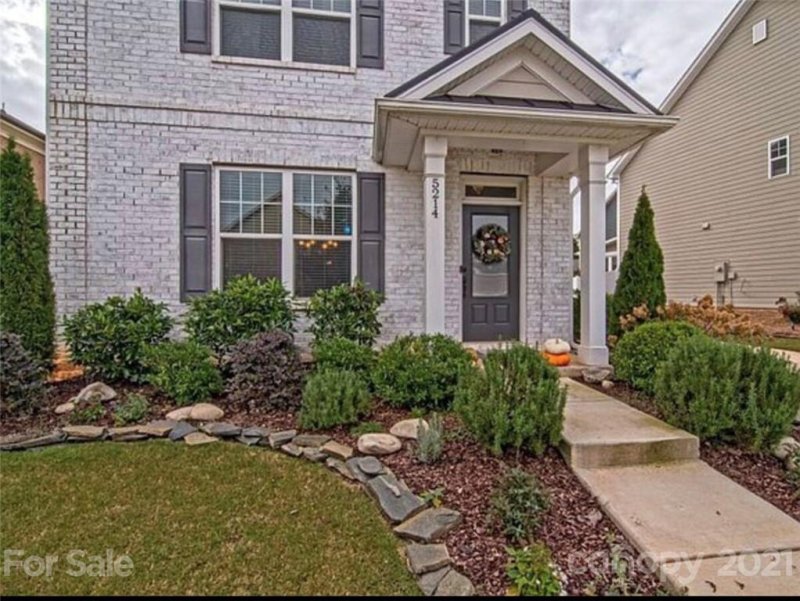 Property image 2 at 5214 Irving Drive, Charlotte, NC 28216