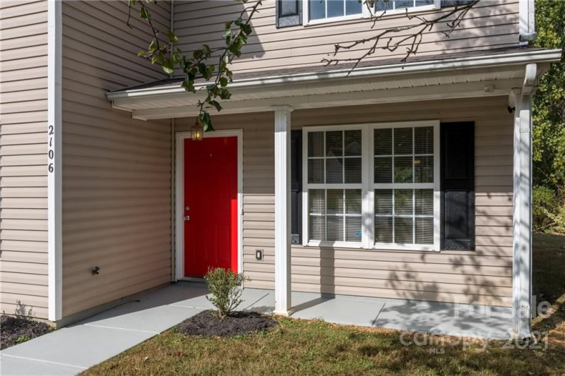 Property image 3 at 2106 Lisa Carole Drive, Charlotte, NC 28214