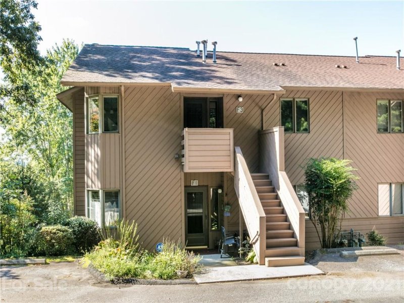 305 Piney Mountain Drive