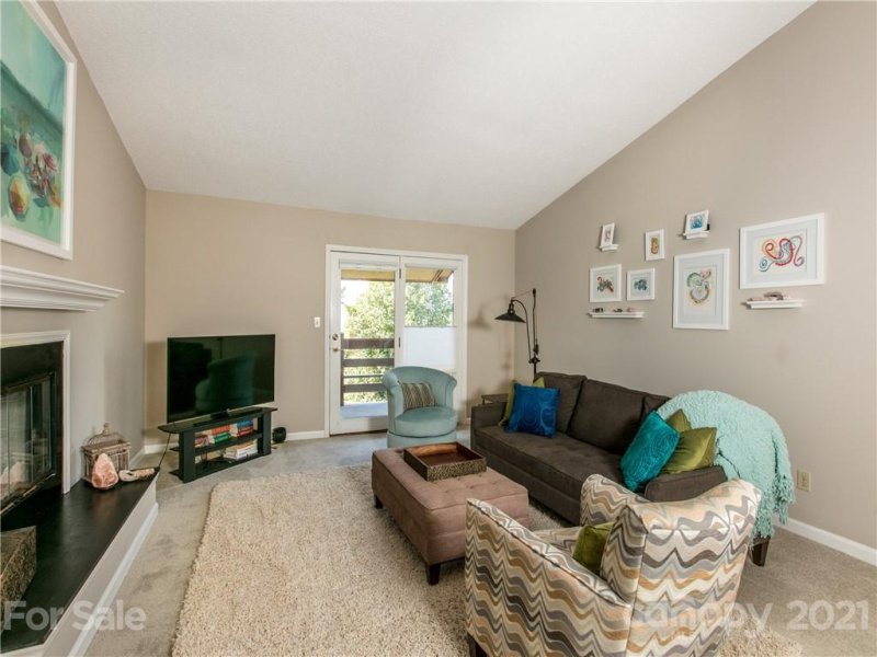 Property image 5 at 305 Piney Mountain Drive, Asheville, NC 28805