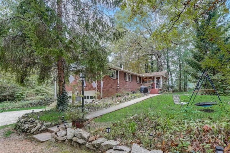 Property image 3 at 100 Brightwater Heights Drive, Hendersonville, NC 28791