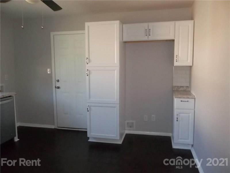 Property image 3 at 9524 Trinity Road, Charlotte, NC 28216