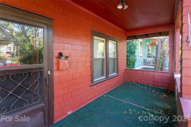 Property image 2 at 12 Madison Avenue, Asheville, NC 28801