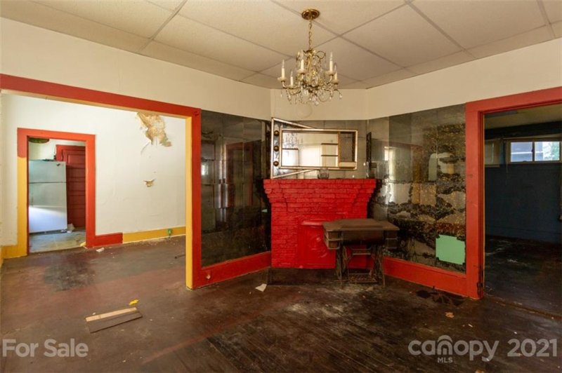 Property image 5 at 12 Madison Avenue, Asheville, NC 28801