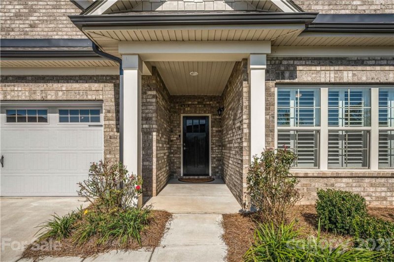 Property image 2 at 5248 Courtyard Lane, Belmont, NC 28012