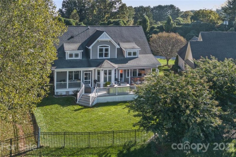 Property image 4 at 604 Vista Falls Road, Mills River, NC 28759