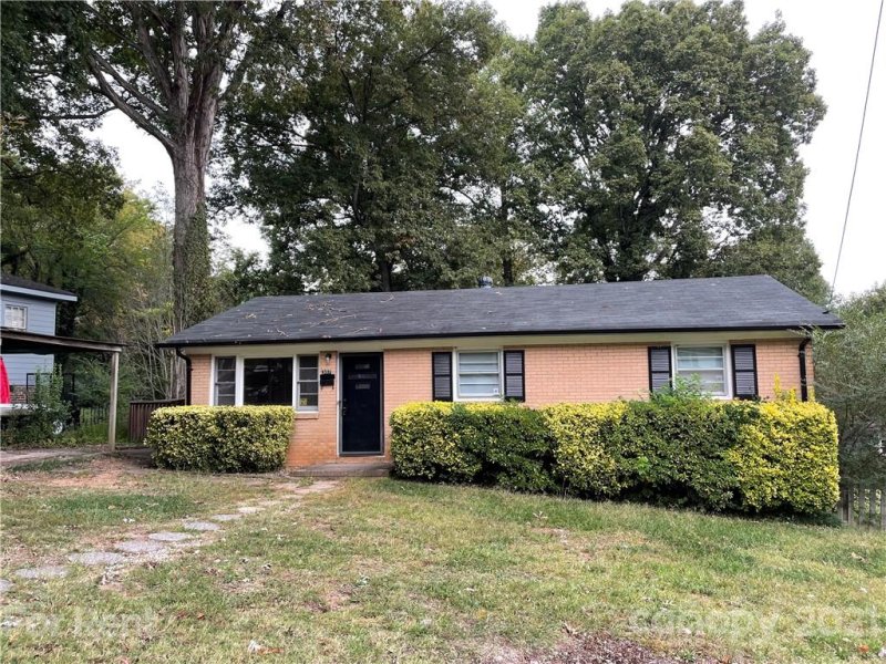 Property image 2 at 307 E Parkwood Street, Stanley, NC 28164