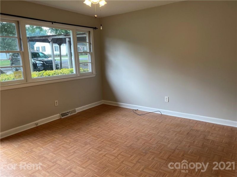 Property image 4 at 307 E Parkwood Street, Stanley, NC 28164