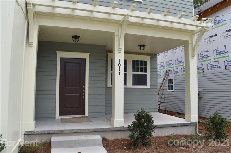 Property image 2 at 1011 Wainwright Avenue, Charlotte, NC 28206