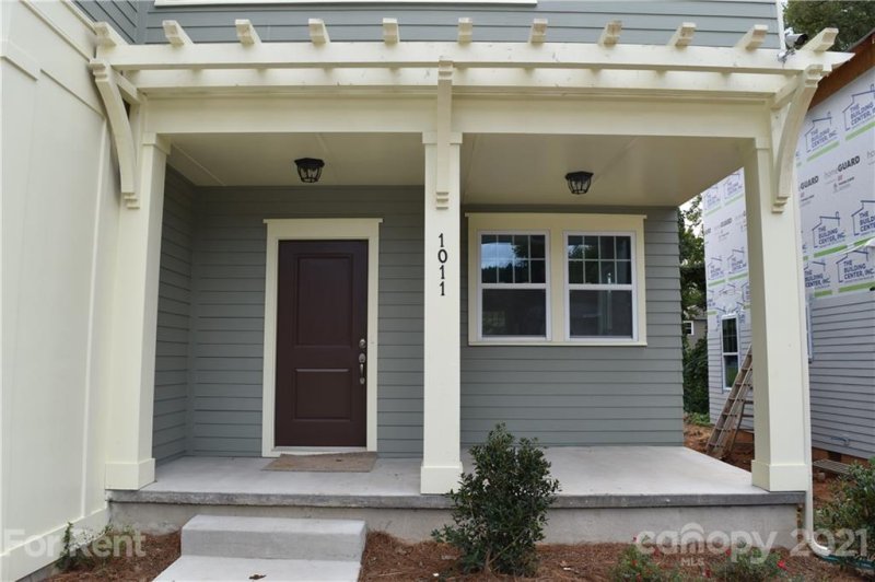 Property image 3 at 1011 Wainwright Avenue, Charlotte, NC 28206