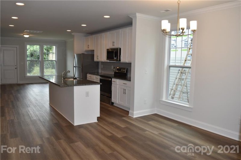 Property image 5 at 1011 Wainwright Avenue, Charlotte, NC 28206