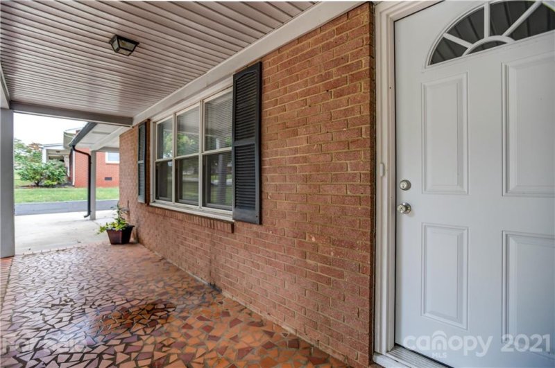 Property image 3 at 1120 Fulton Drive, Statesville, NC 28677