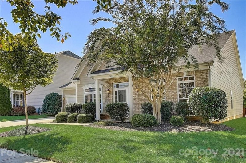 Property image 2 at 16142 Grassy Creek Drive, Huntersville, NC 28078