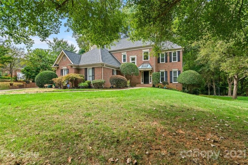 Property image 2 at 5915 Mallard Grove Road, Charlotte, NC 28269