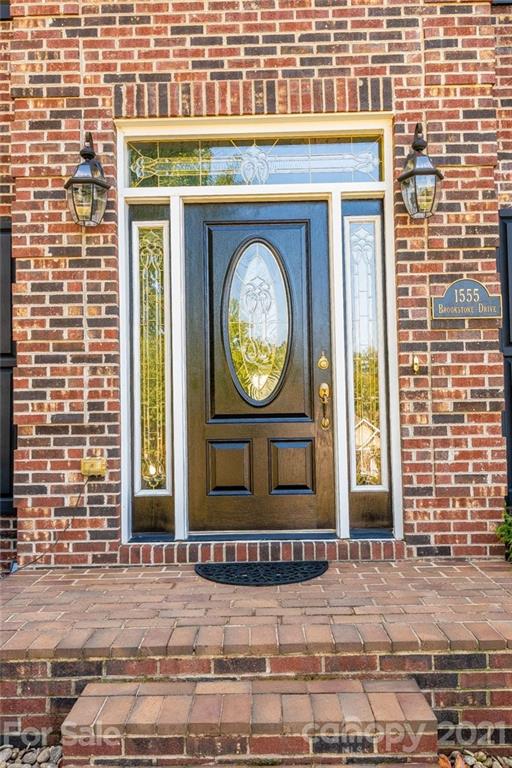 Property image 5 at 1555 Brookstone Drive, Hickory, NC 28602