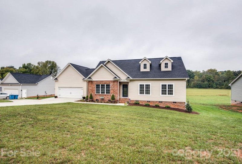 Property image 3 at 237 Brentwood Drive, Maiden, NC 28650