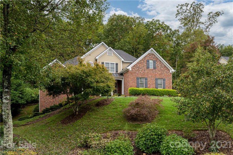 Property image 4 at 382 Scarlet Tanager Court, Arden, NC 28704