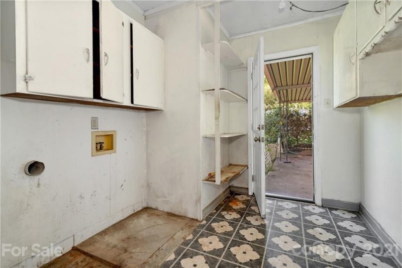 Property image 4 at 136 Camelot Drive, Waynesville, NC 28786