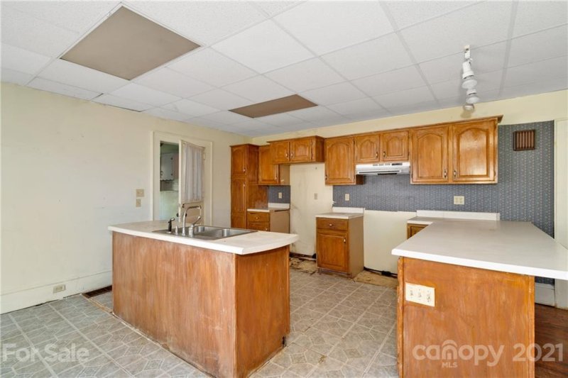 Property image 5 at 136 Camelot Drive, Waynesville, NC 28786