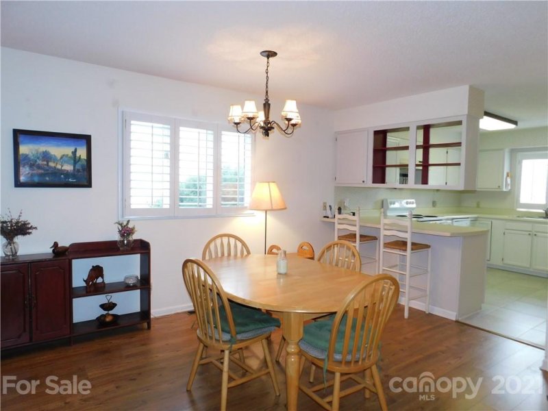 Property image 5 at 710 Britton Creek Drive, Hendersonville, NC 28791