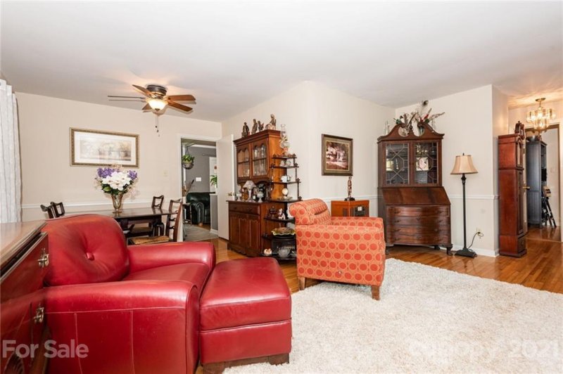 Property image 5 at 1200 Fox Run Drive, Charlotte, NC 28212