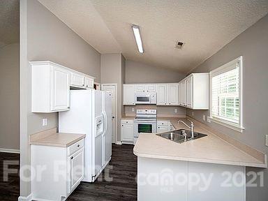 Property image 3 at 2234 Pleasant Dale Drive, Charlotte, NC 28214