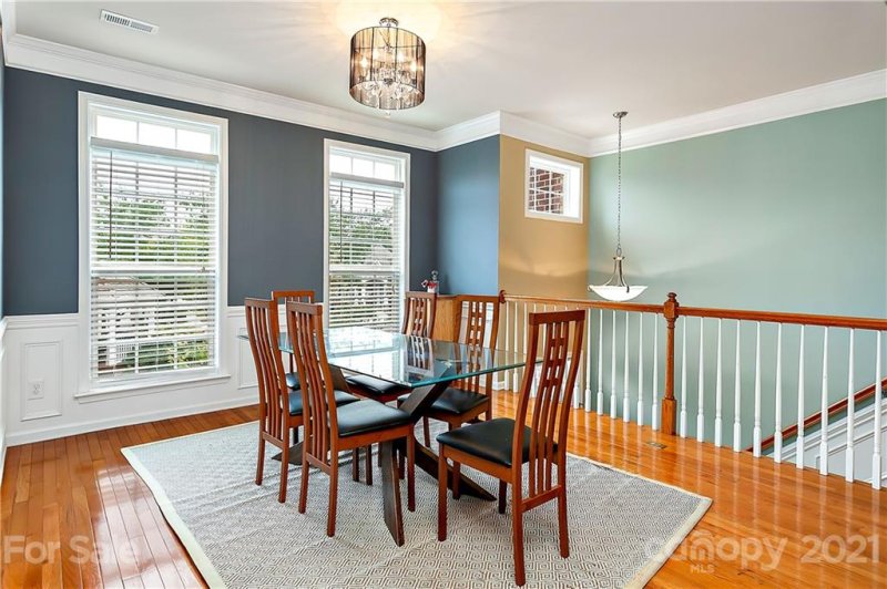 Property image 3 at 7850 Springs Village Lane, Charlotte, NC 28226