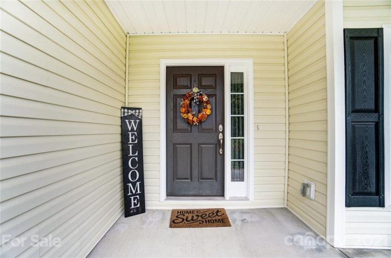 Property image 2 at 202 Lippard Springs Circle, Statesville, NC 28677