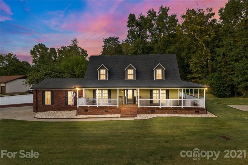 Property image 2 at 3199 Farmwood Boulevard, Concord, NC 28027