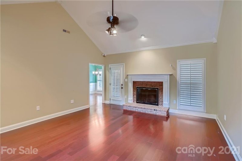 Property image 5 at 5008 Olde Stone Lane, Matthews, NC 28104