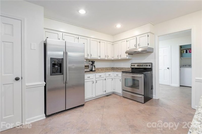 Property image 4 at 7319 Willow Creek Drive, Charlotte, NC 28270